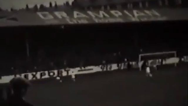 Dundee United V Dundee - 1964 - FOUR MINUTES OF VINTAGE FOOTAGE - 02 January 1964 смотреть онлайн