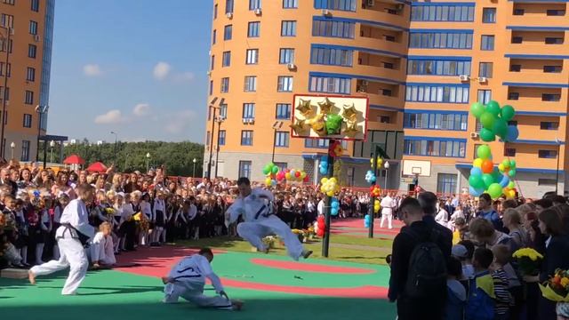 Взорвали публику! Выступление по Таэквондо клуб «Силла» смотреть онлайн
