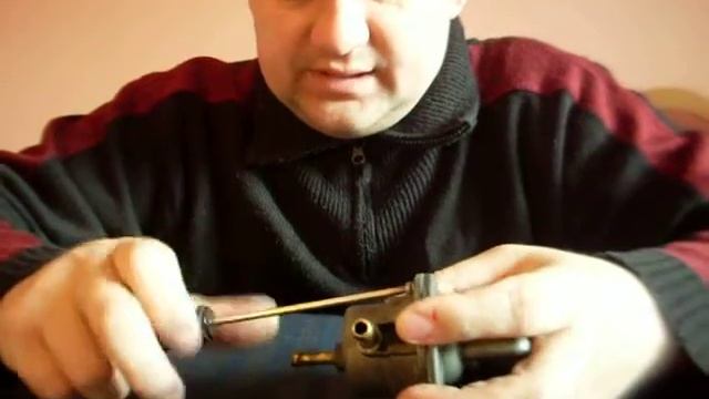 Ауди 80 механический насос два вида .