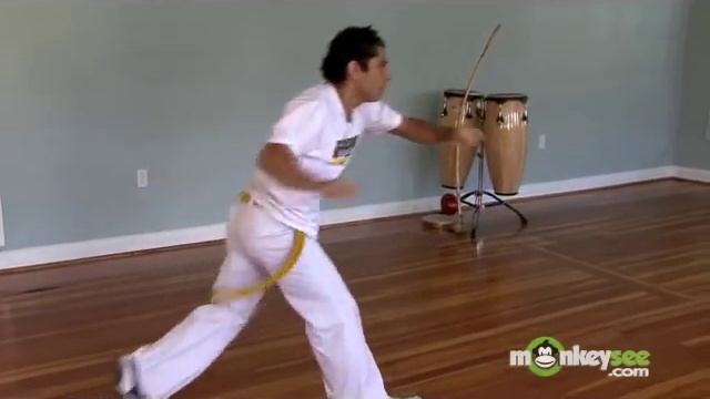 Capoeira - Basic Steps - Ginga смотреть онлайн