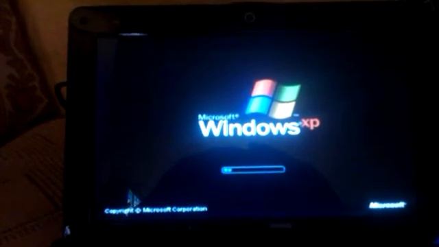 Asus Eee PC 1005HA - Cold Boot to XP (Demonstration for Friend) смотреть онлайн
