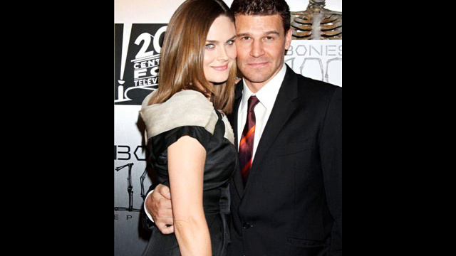 Emily Deschanel David Boreanaz Just The Way You Are смотреть онлайн