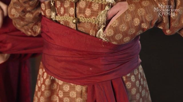 Жизнь государева двора. Облачение боярина XVI-XVII в. смотреть онлайн