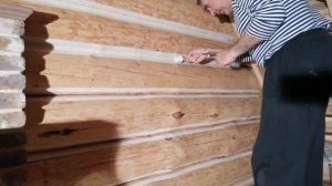 Герметиком заполняем швы между бревнами!