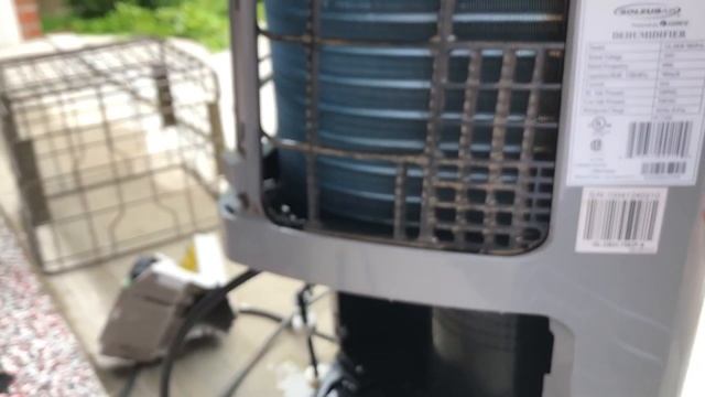 Troubleshooting a Soleus Air GL-DEH-70EIP dehumidifier. смотреть онлайн