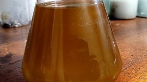 золото из хорошего материала. аффинаж золота. осаждение железным купоросом. #транзисторы #микросхем