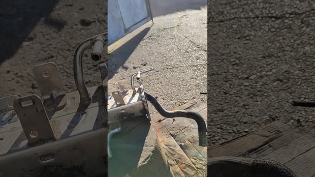 Охладитель клапана ЕГР забитый сажей. смотреть онлайн