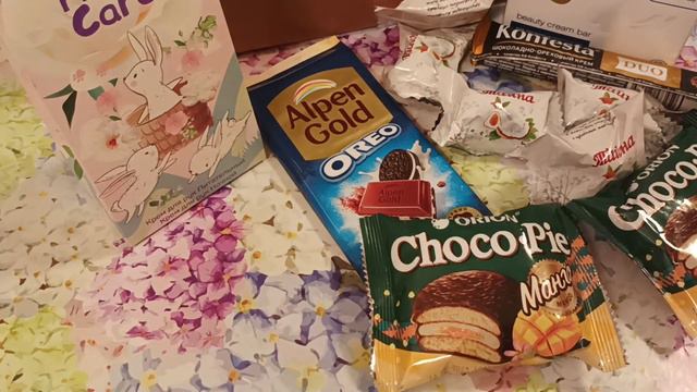 ВЛОГ нового года. Тёплая посылка. Цветёт "приёмыш". смотреть онлайн