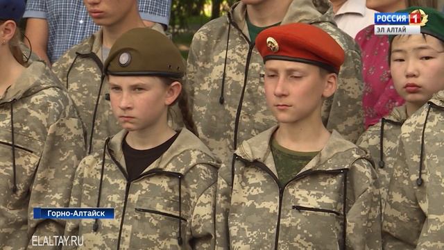 В Горно-Алтайске почтили память погибших в Великой Отечественной войне смотреть онлайн