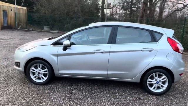 Ford Fiesta 1.0T EcoBoost Zetec Hatchback 5dr Petrol Manual Euro 5 (s/s) смотреть онлайн