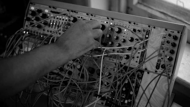 ambient modular meditation #2 смотреть онлайн