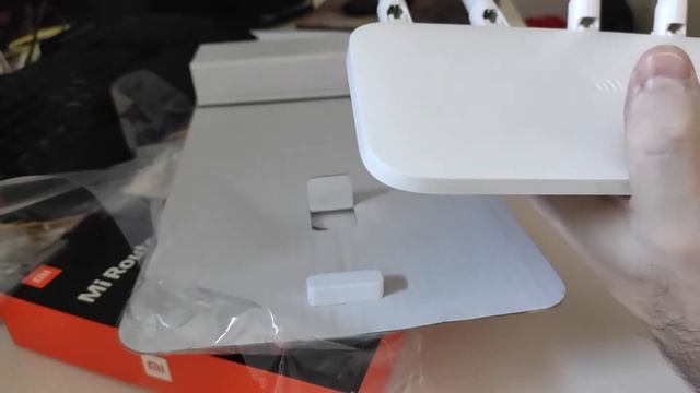 Unboxing Mi Router 4A смотреть онлайн
