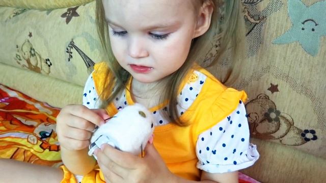 Мой питомец // Детские игры с хомяком // Хомячок в шаре // Игрушка мышка как живая смотреть онлайн