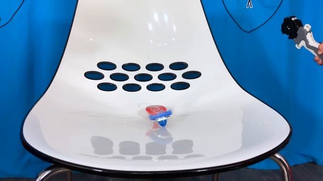 Почему Давид РАССТРОЕН! В доме ПОЯВИЛСЯ BEYBLADE ! Для детей Video for Kids смотреть онлайн