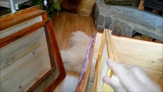 Пчеловодство(десяти рамочный многокорпусный улей)Beekeeping (ten framework of multi-hive) смотреть онлайн