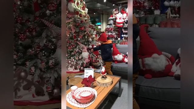 Galeries Lafayette. Vache noire. Рождественский shopping с Super Cris. смотреть онлайн