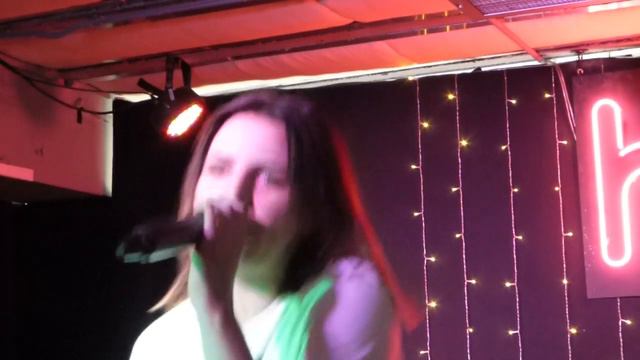 Emma Blackery - Dirt (HD) - HMV, 363 Oxford Street - 01.09.18 смотреть онлайн