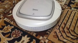 Робот пылесос для ковров Midea VCR06