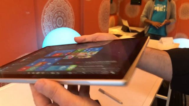 HP Unveils Always-Connected Envy x2 to Fight Surface Pro смотреть онлайн