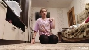 как научиться делать колесо на одной руке!!!!!