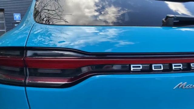 Porsche | Macan S II | Miami Blue смотреть онлайн
