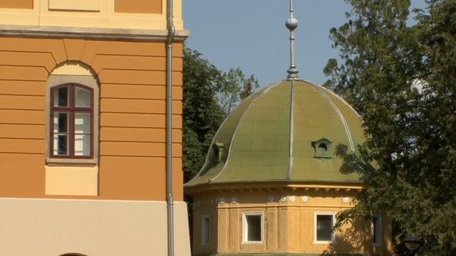 Pecs (Hungary) Vacation Travel Video Guide смотреть онлайн