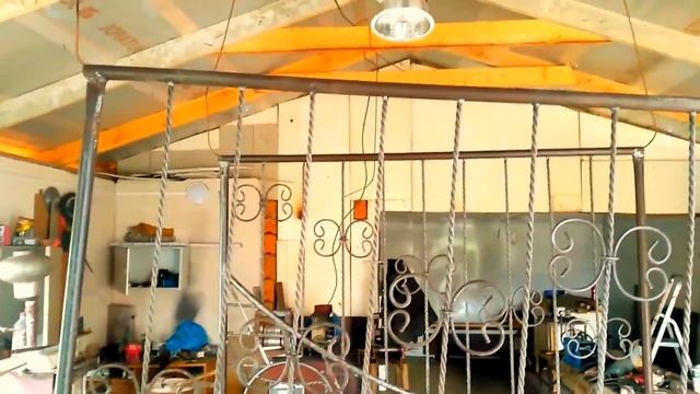 Часть2. Ворота с элементами художественной ковки сделанные из б/у материала. смотреть онлайн