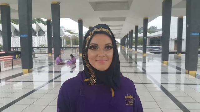 Masjid Negara — национальная малайзийская мечеть Куала-Лумпура смотреть онлайн