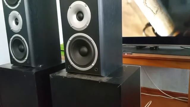Акустика Eltax Millenium Challenger и pioneer SX-227 смотреть онлайн