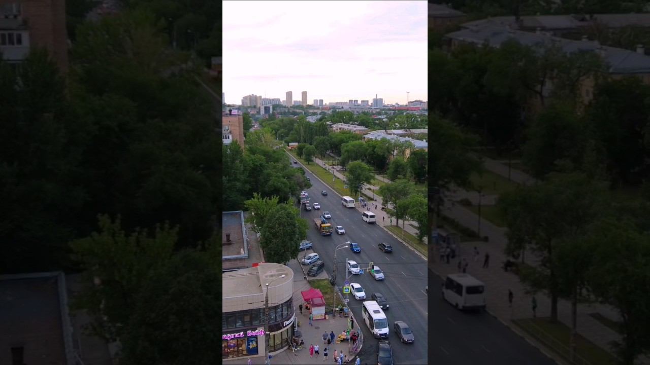 Вид с парковки на крыше. ТЦ Аврора смотреть онлайн