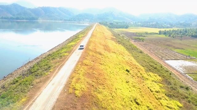 Merman Tiun Returns Cat Tien National Park For Saving The Bears смотреть онлайн