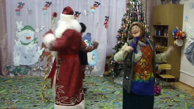 танцы дед мороза смотреть онлайн