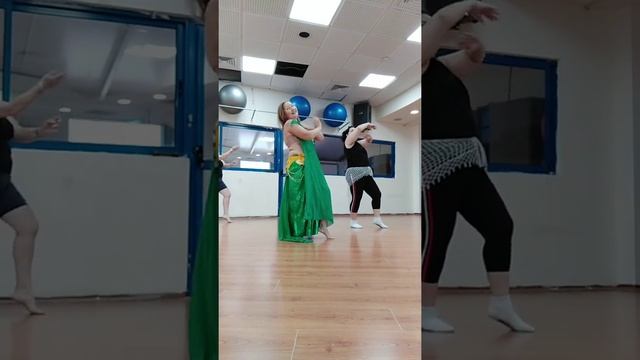 Belly dance class for beginners// Урок Танца живота для начинающих// ריקודי בטן למתחילות смотреть онлайн