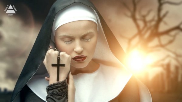 AELYN - New Day (Official Music Video)