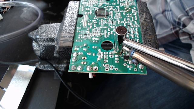 DIY Vacuum Solder Sucker смотреть онлайн