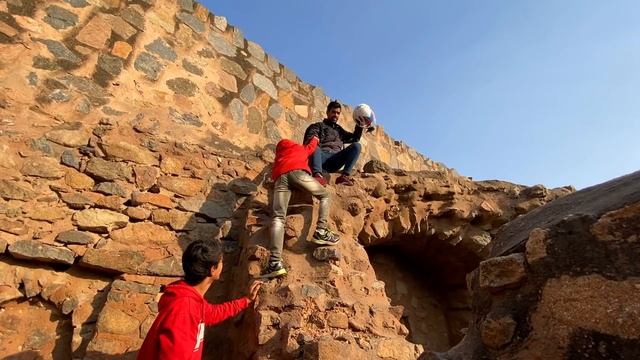 Chalo Yha Chalte Hai ? ? смотреть онлайн