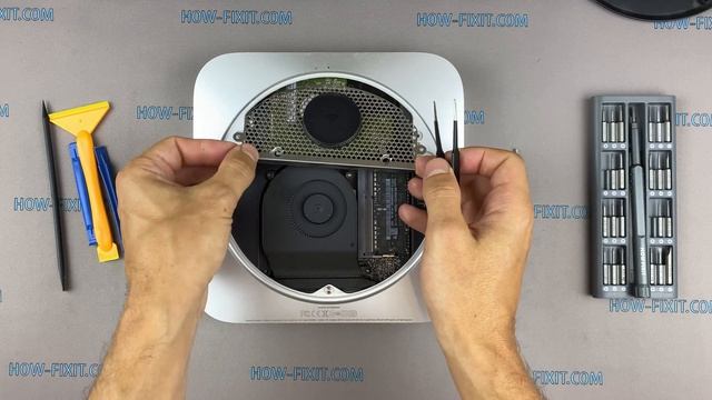 Apple Mac Mini 2011-2012 How to install SSD or Hard Drive replacement смотреть онлайн