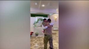 Жених заплакал: в Башкирии боец СВО внезапно появился на свадьбе брата