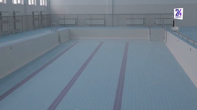 В Сургуте открылась новая школа. Почему решили перевести детей туда не с 1 сентября, а в апреле? смотреть онлайн