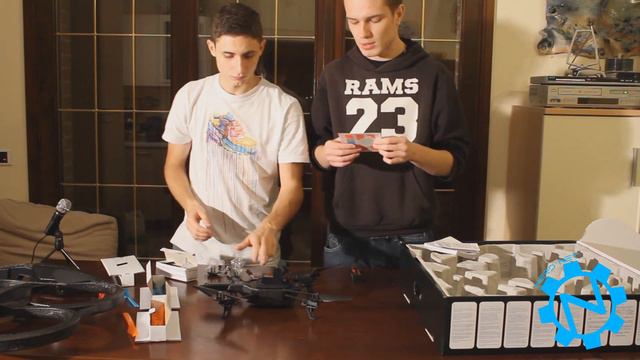 Unboxing AR.Drone 2.0 Power Edition смотреть онлайн