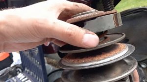 ЗАМЕНА РОЛИКОВ ВАРИАТОРА И ПРУЖИНЫ НА СКУТЕРЕ HONDA DIO