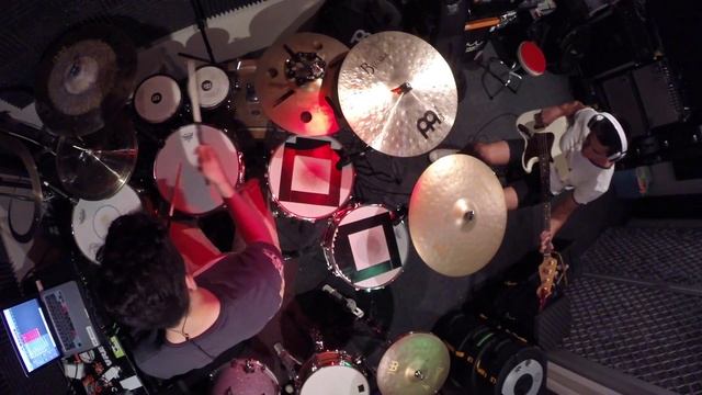 Master Blaster jam Feat. Antony Delo on bass смотреть онлайн