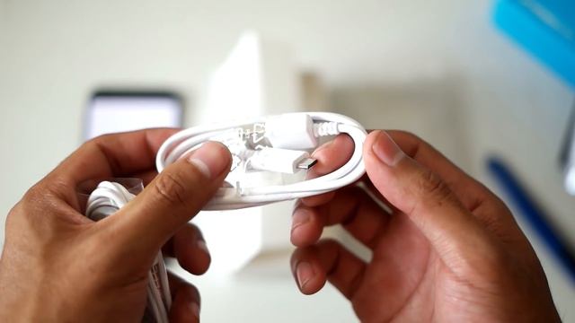 Samsung Galaxy J4 | Unboxing en español смотреть онлайн