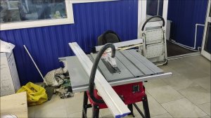 Смотрим правилом стол(станину) на зазоры и "геометрию"  ЗУБР СРЦ-254с 1900 Вт.