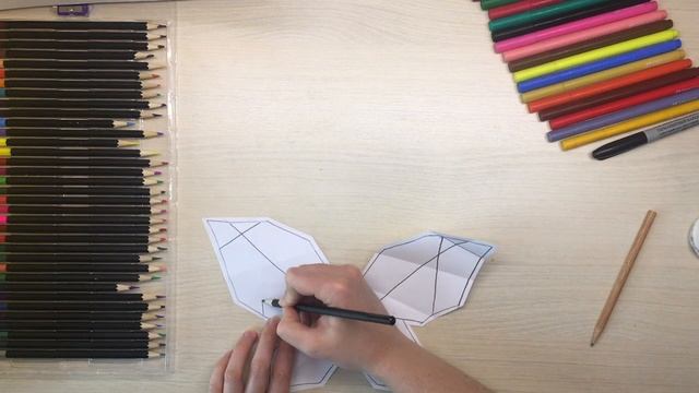 Рисуем бабочек (7+) смотреть онлайн