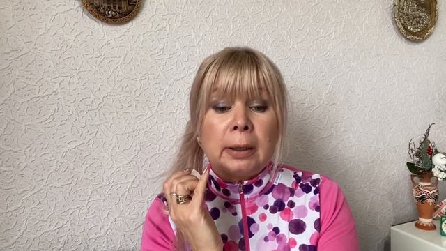 Классная ПОМАДА ДЛЯ ГУБ! Косметика для ухода за лицом / АРИНА БЕЛАЯ смотреть онлайн