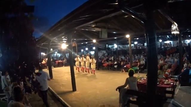 Болгарские Танцы в Ресторане 2018 смотреть онлайн