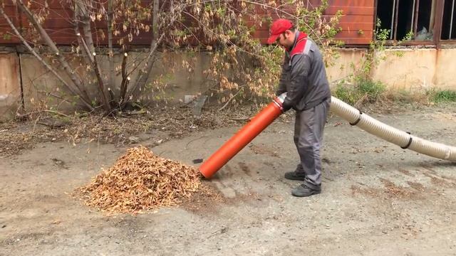 Навесной пылесос ПН 70 на трактор МТЗ - коммунальная спецтехника для городской уборки - КИИТ смотреть онлайн