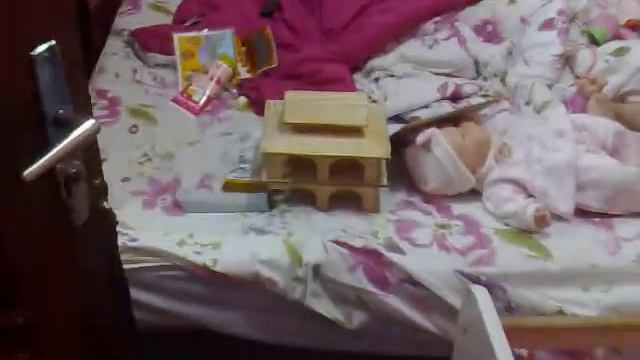 Não quero gatinho aqui, porque a vovó briga. смотреть онлайн