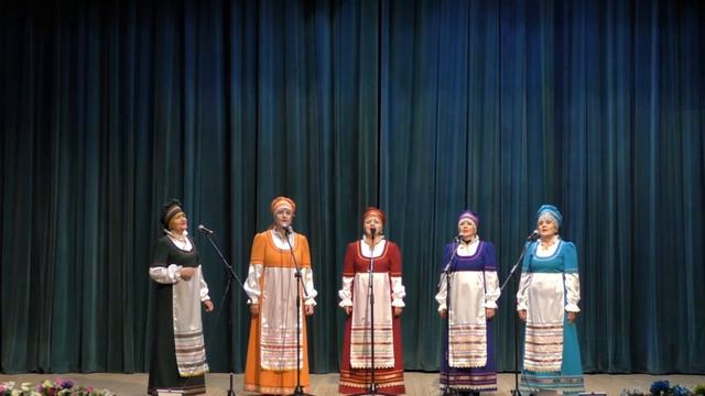 330 Золотая околица г Калининск Разбросала косы русые береза смотреть онлайн